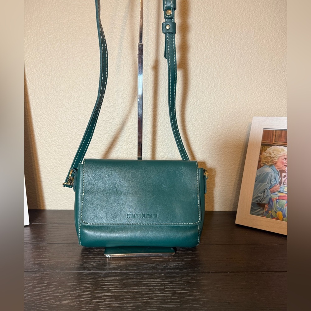 Portland Leather Medium Metro Crossbody